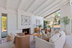 02 - Living Room