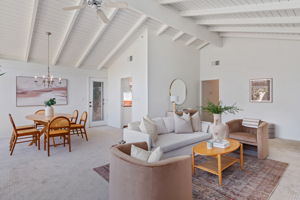 07 - Living Room - Dining