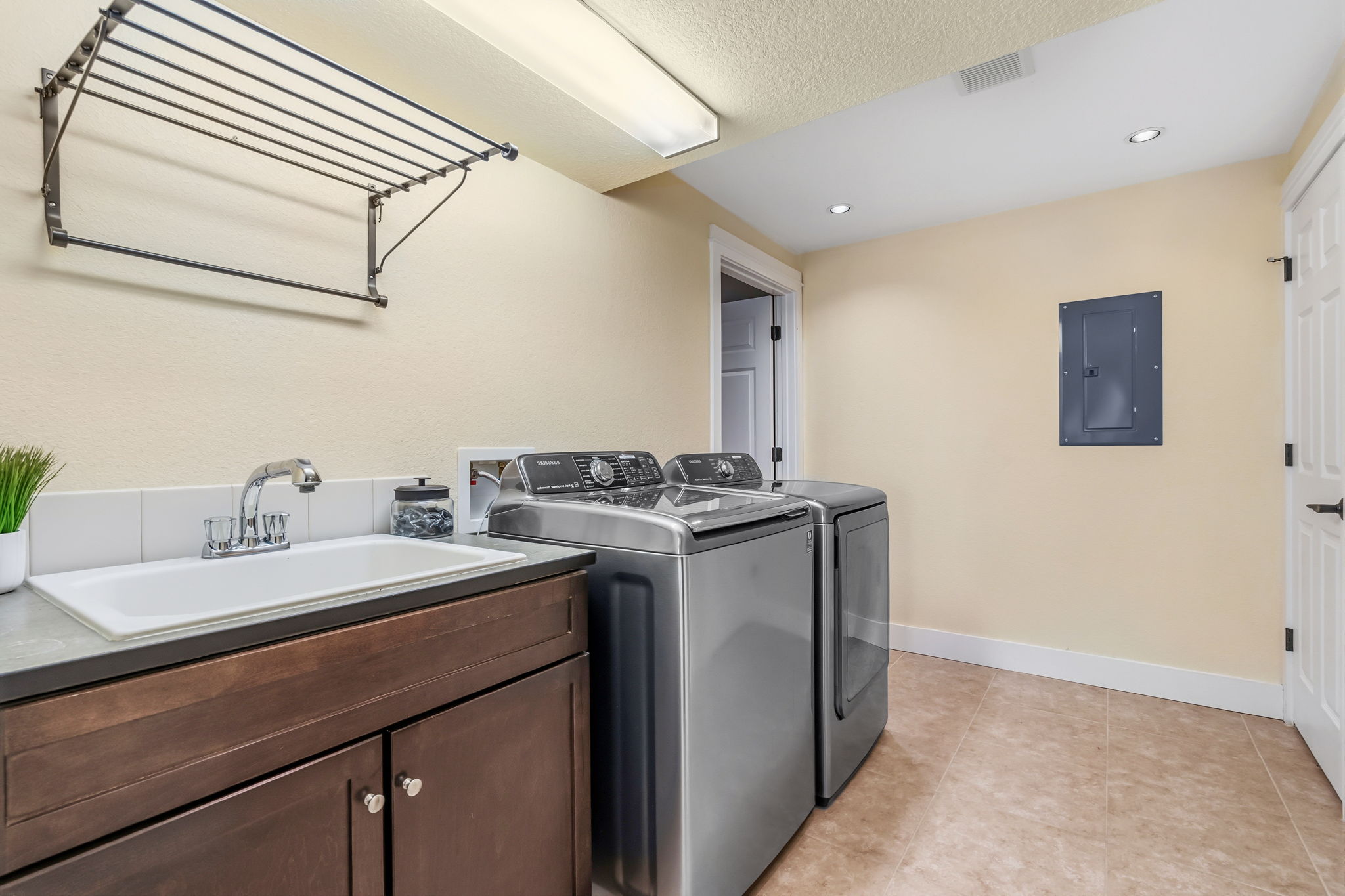 Laundry Area with Utility Sink