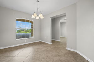 Dining Room 9'4" x 11'4"