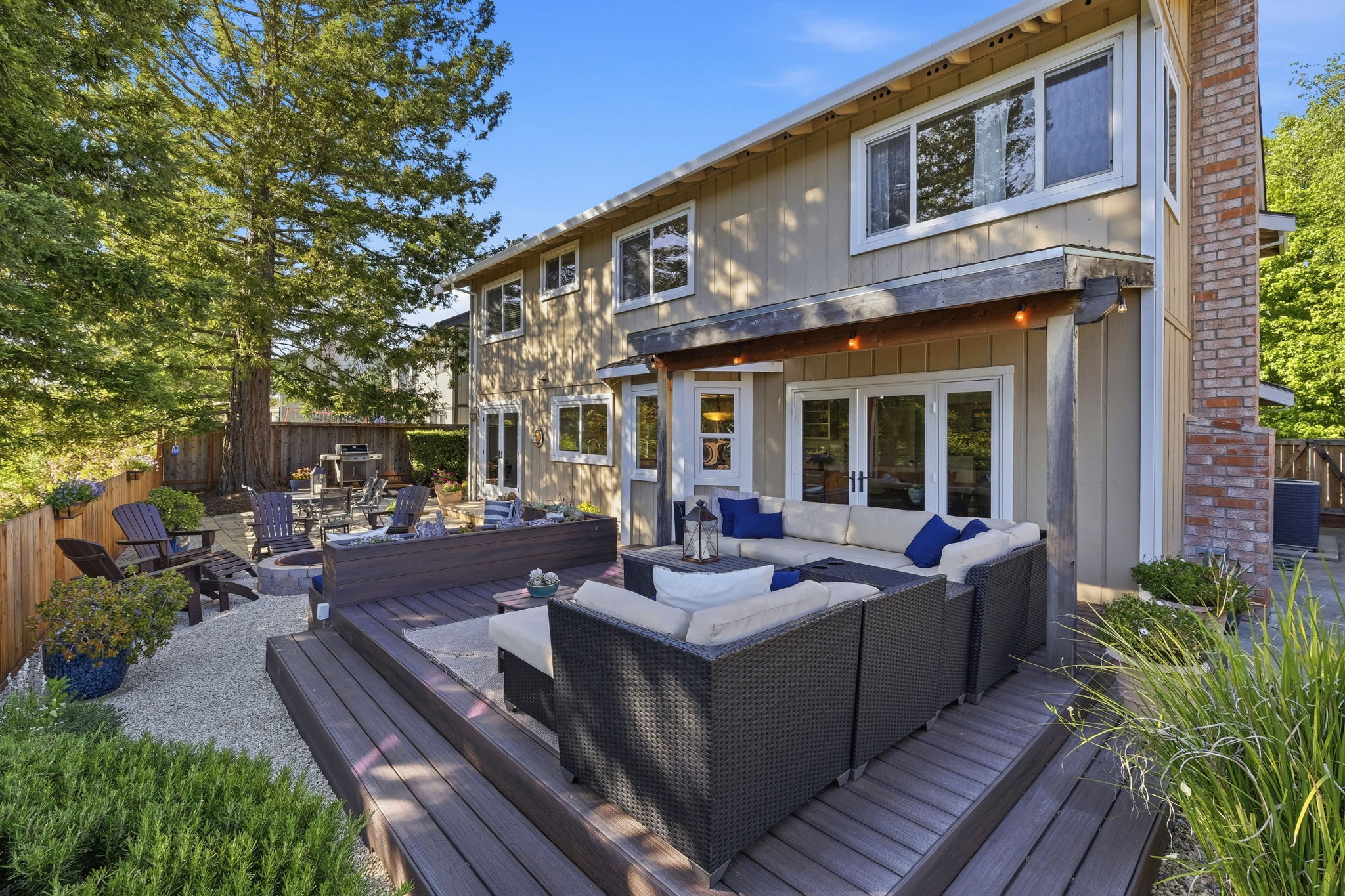 044_F8_2839 Rockridge Dr