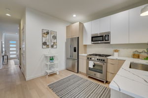 SW Yancy St A-012