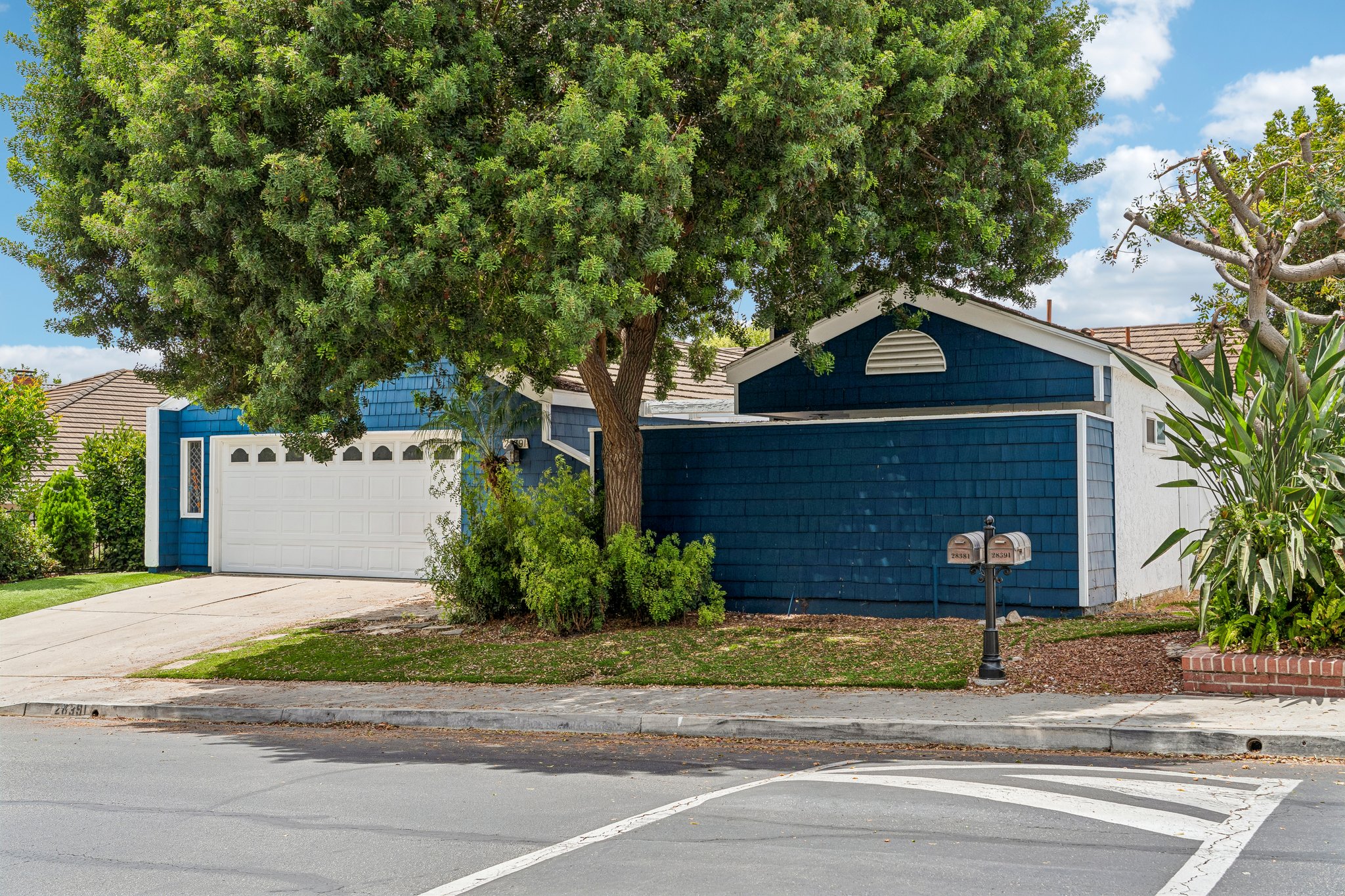 Lakewood Dr-S1408-003.jpg