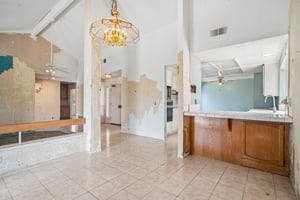 Lakewood Dr-S1408-009.jpg