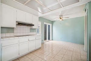 Lakewood Dr-S1408-011.jpg