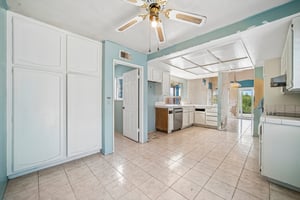Lakewood Dr-S1408-013.jpg