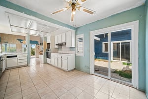 Lakewood Dr-S1408-014.jpg