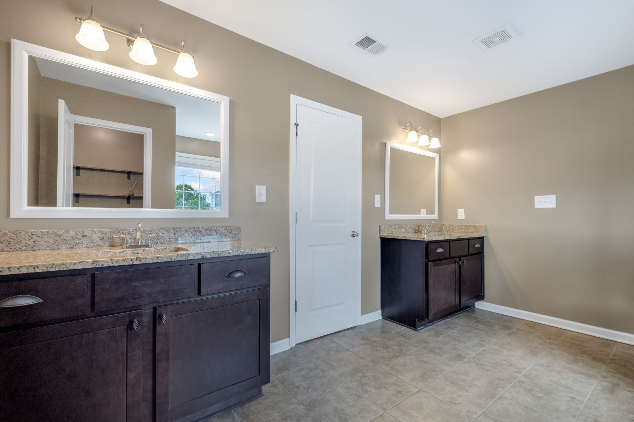 384 Briandwood Dr, Newnan, GA 30265, USA Photo 19