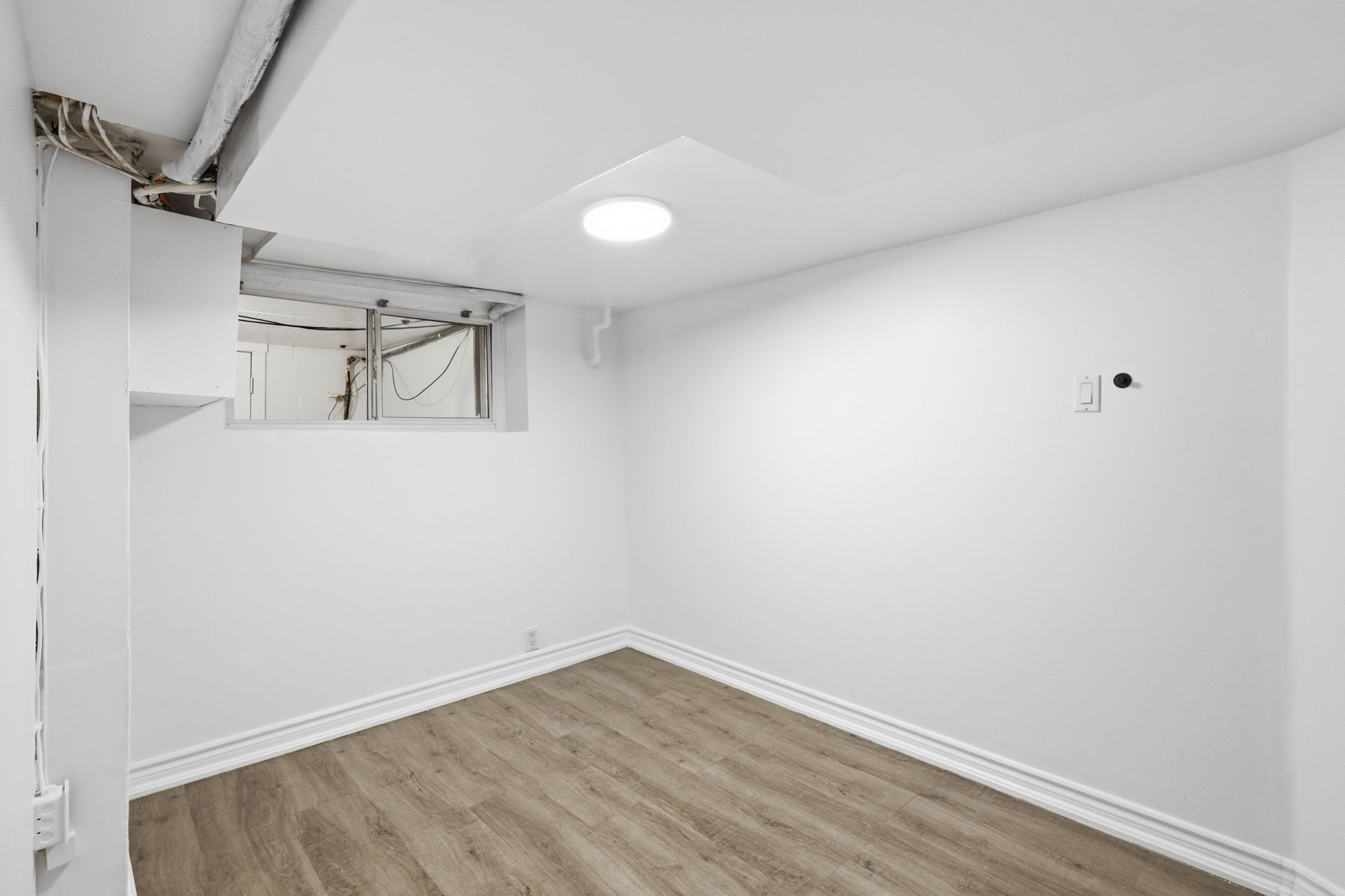 Property in Toronto — delivered property photograph 5