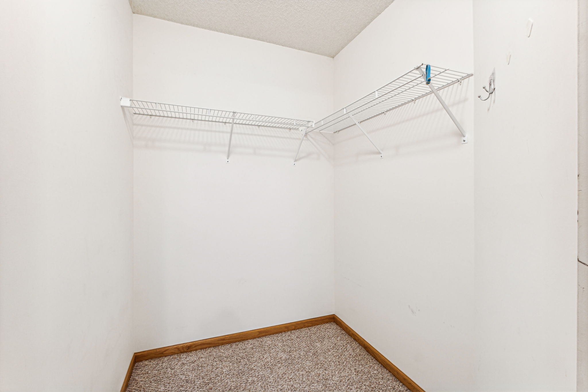 22_Interior