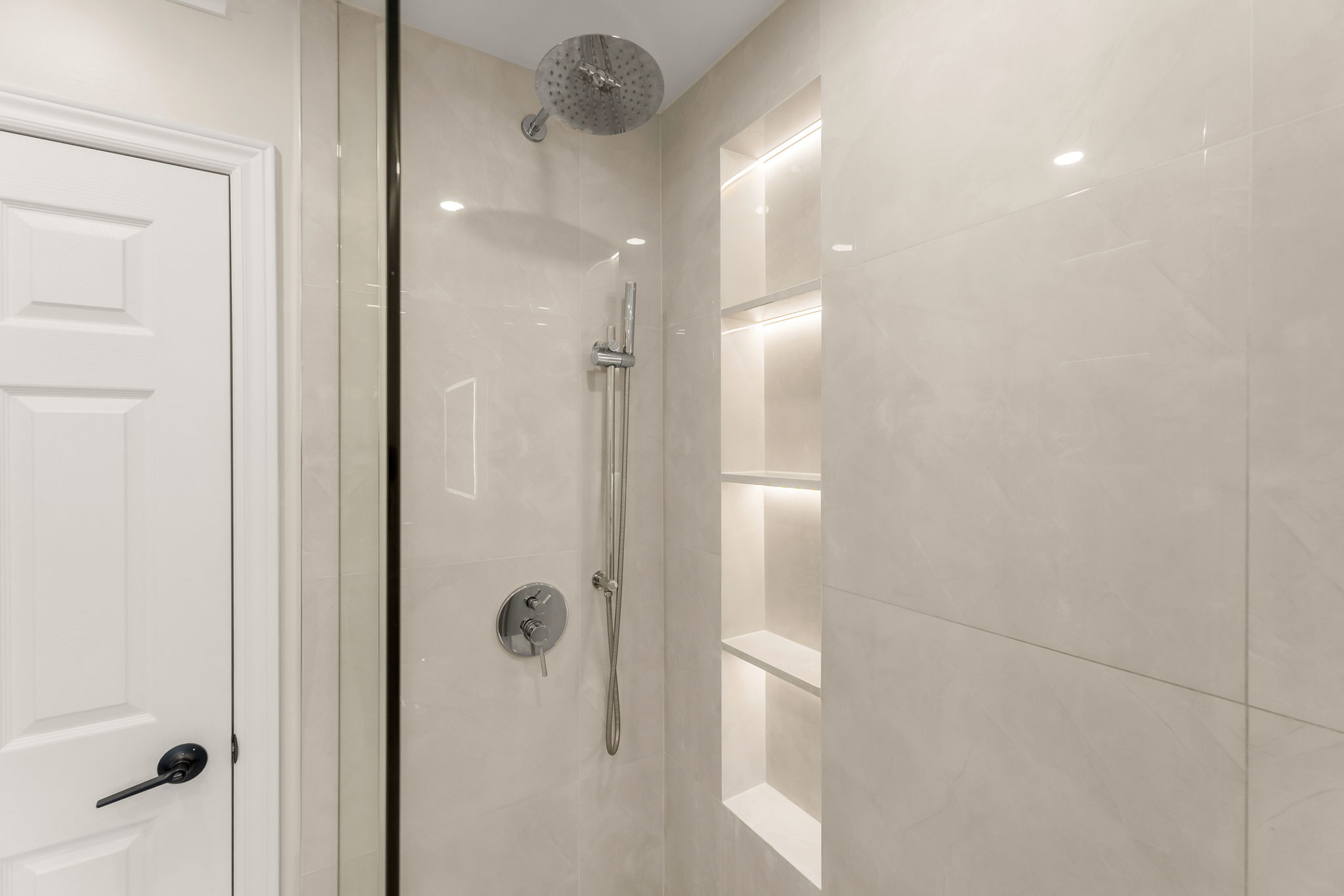  Photo 38