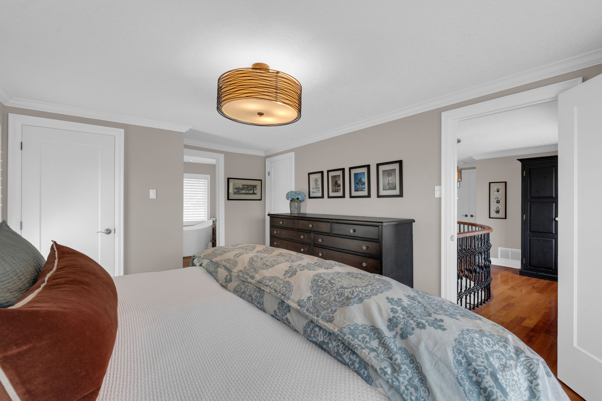  Photo 35