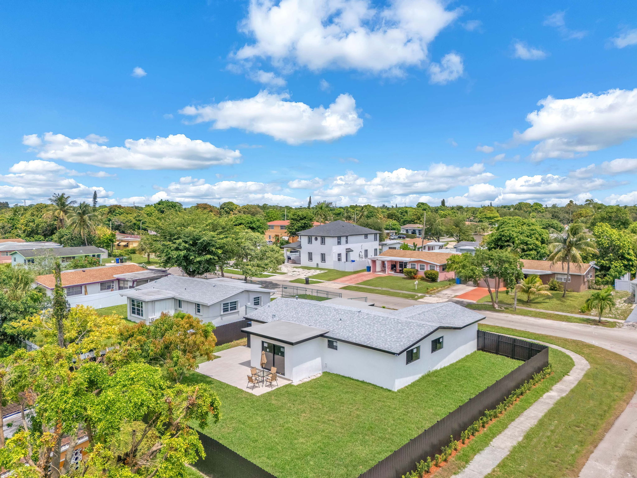  Photo 37