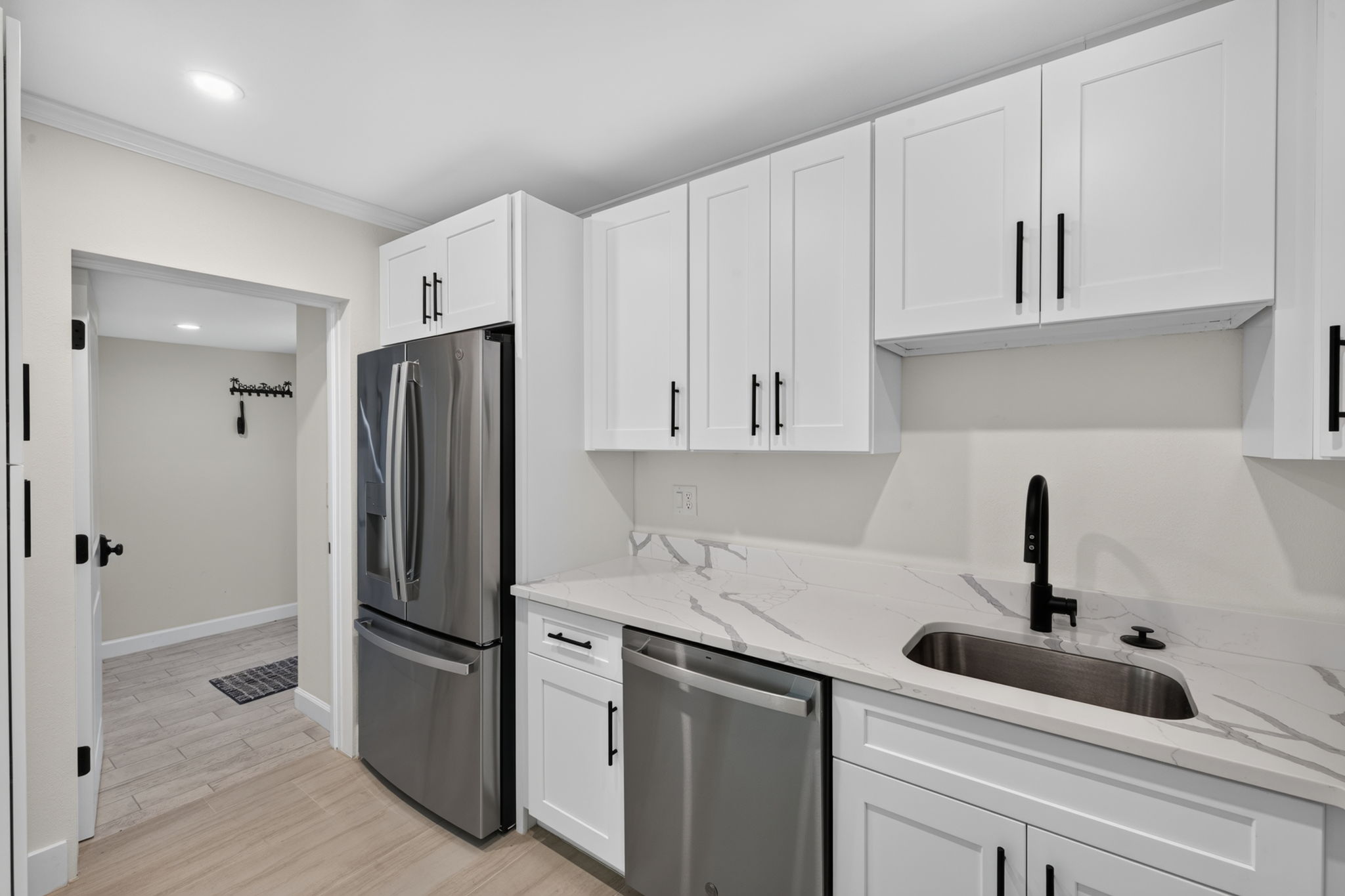 Kitchen 2 of 3