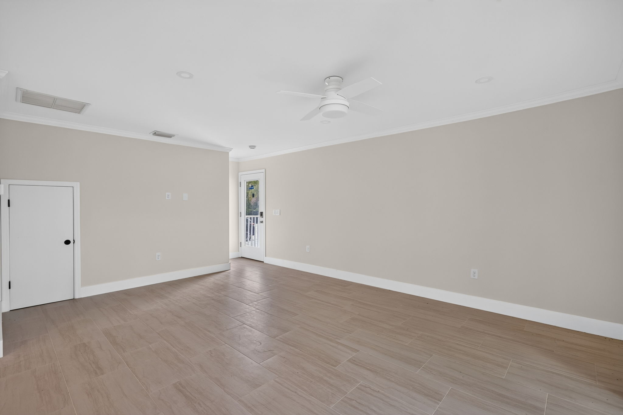 Living Room 5 of 5