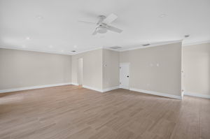 Living Room 3 of 5