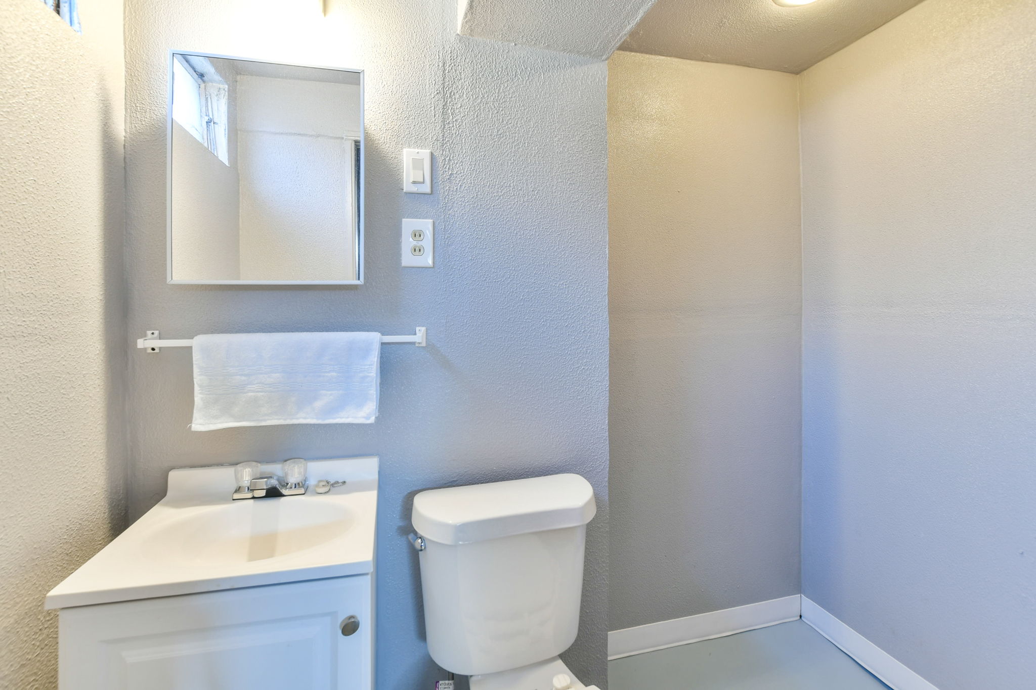  2840 W Mexico Ave, Denver, CO 80219, US Photo 15