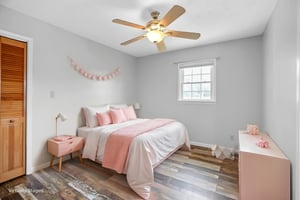 PLMG6748 virtually staged.jpeg