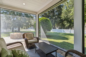 Screened-in Porch