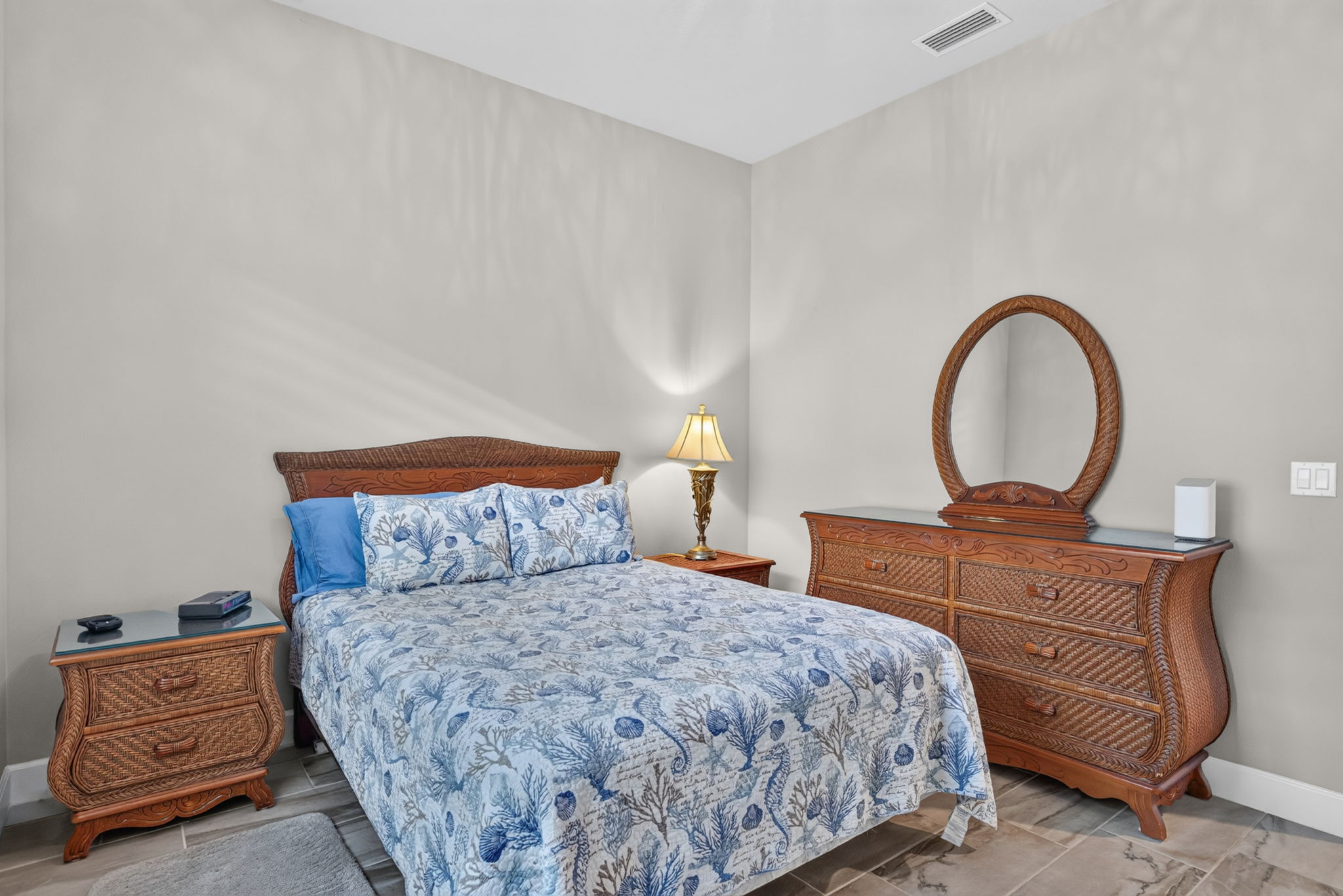 Spare bedroom...surpise! Walk-in closet present in this bedroom!