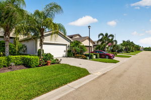 WELCOME TO YOUR NEW VILLA IN SWFL PARADISE!!