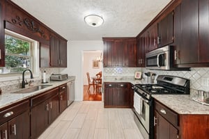 Forest Chase Dr-S2210-023.jpg
