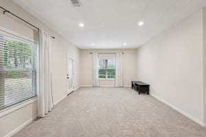 Forest Chase Dr-S2210-040.jpg