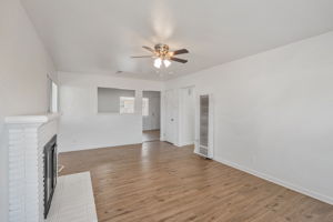 010_ 2842 N First St 