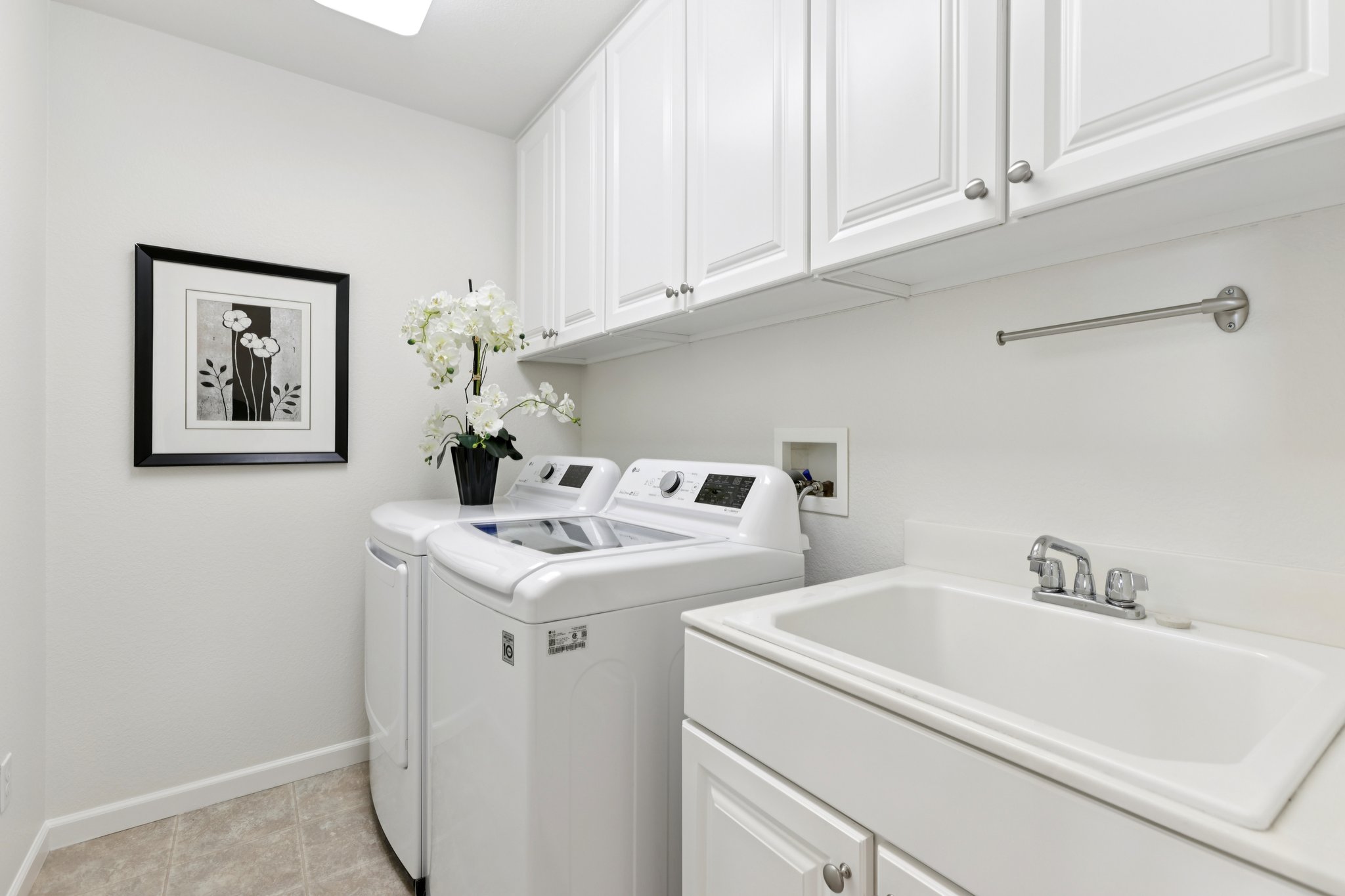 Saklan Indian Dr-S2302-033.jpg