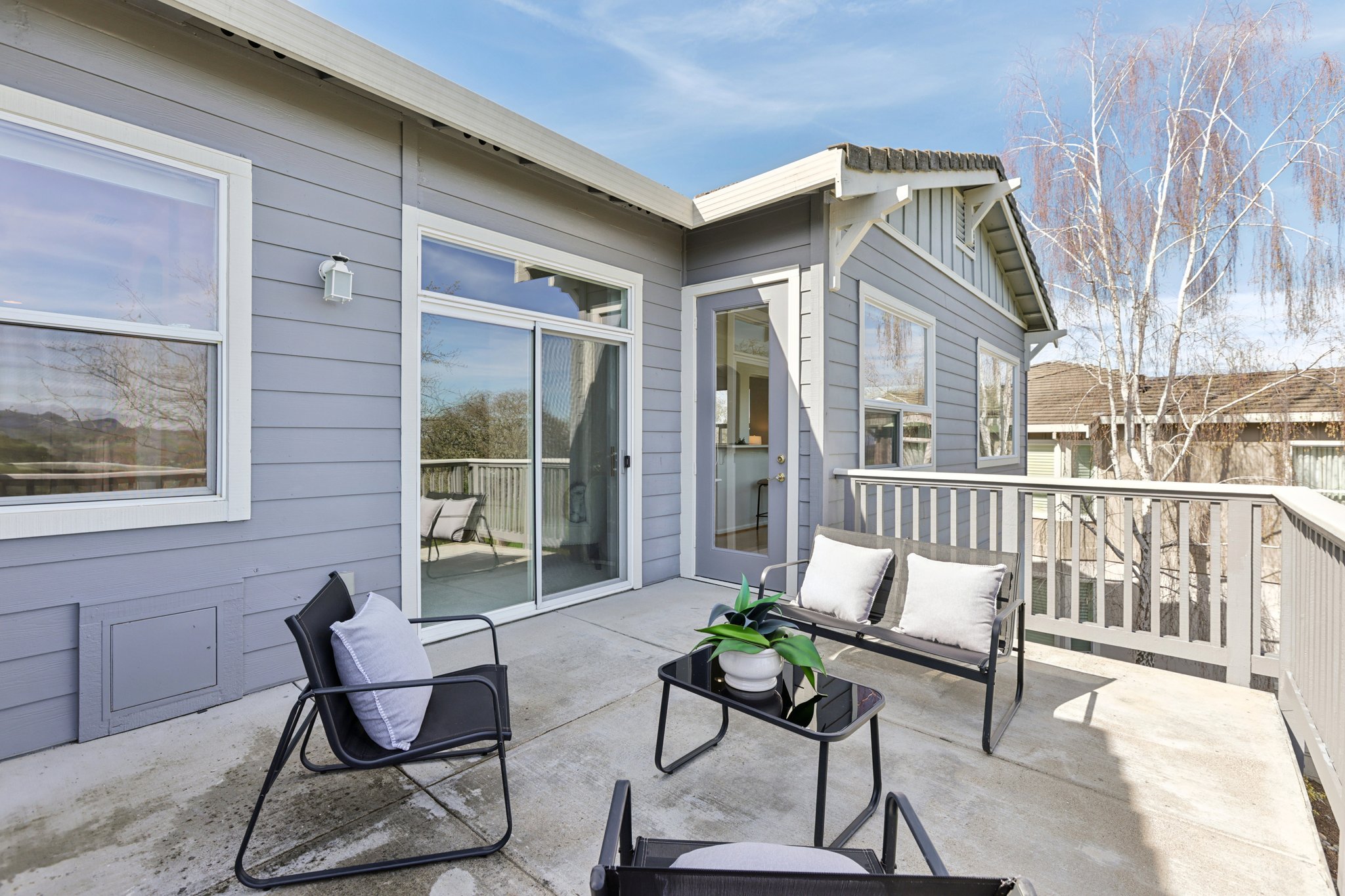 Saklan Indian Dr-S2302-040.jpg