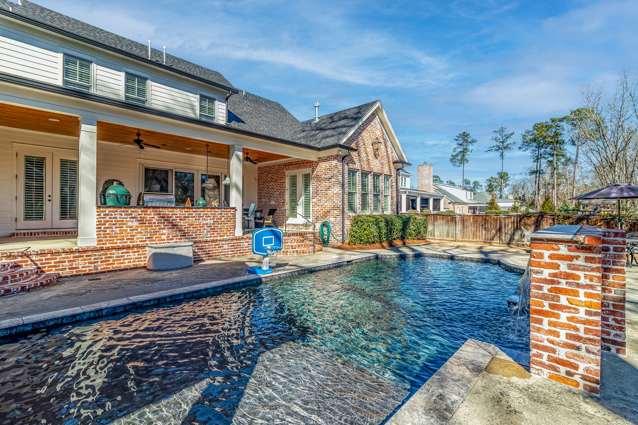 Back Yard/Gunite Pool