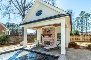 Pool House With Full Bath