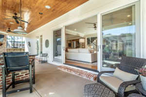 Covered Porch/Outdoor Living
