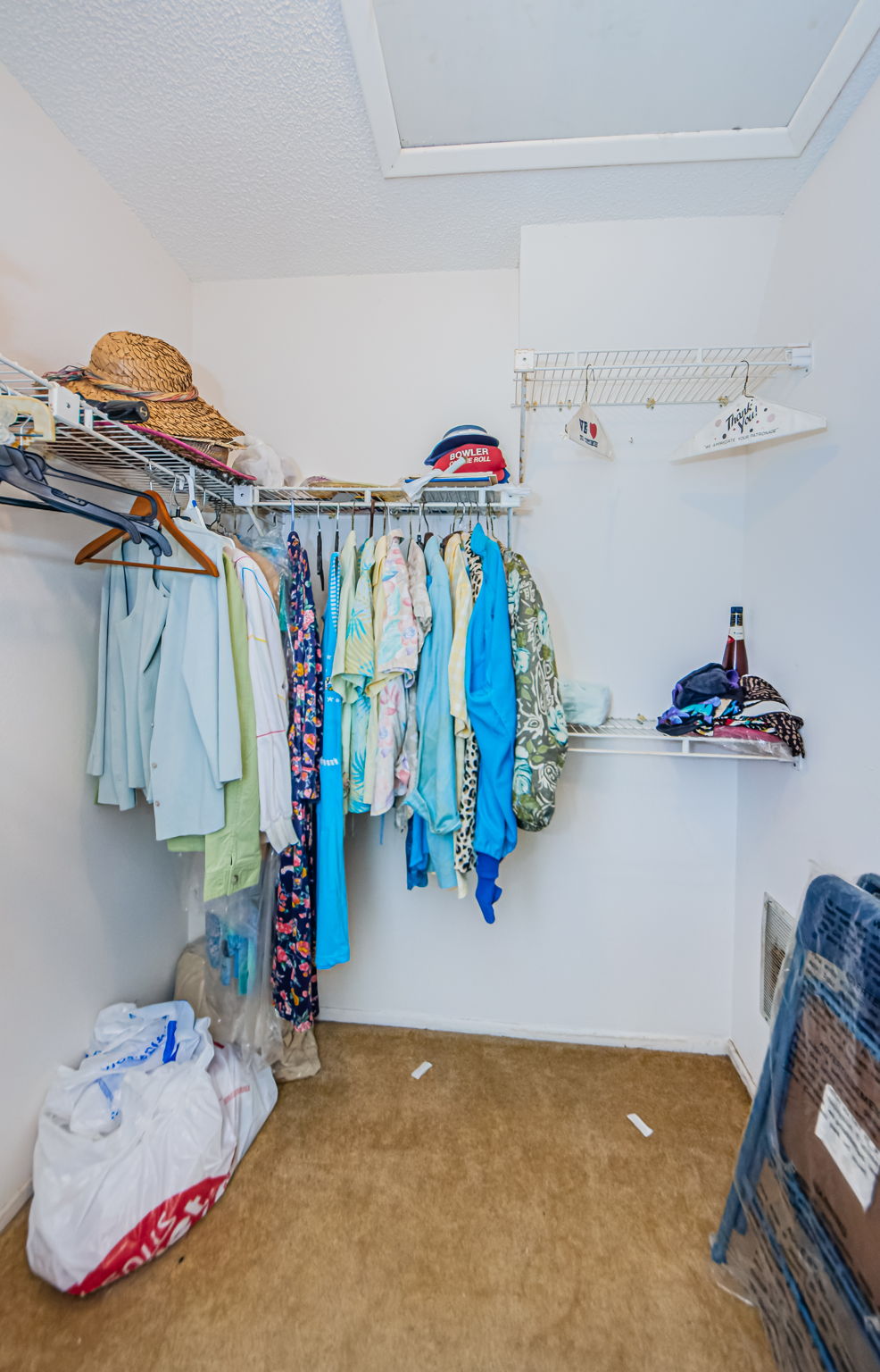Master Closet 1-2