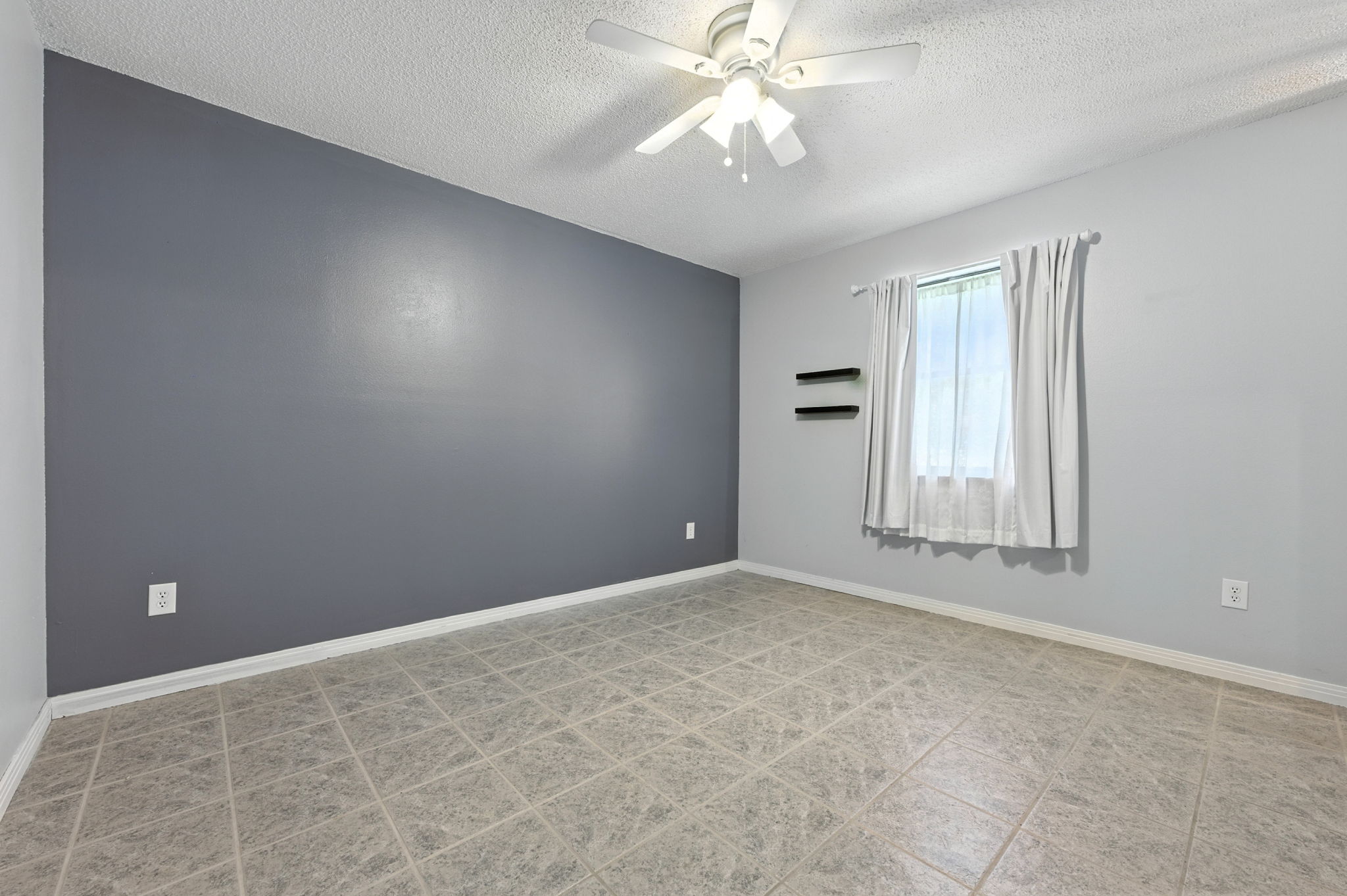 2846 Godwin Ln-Pcola-22