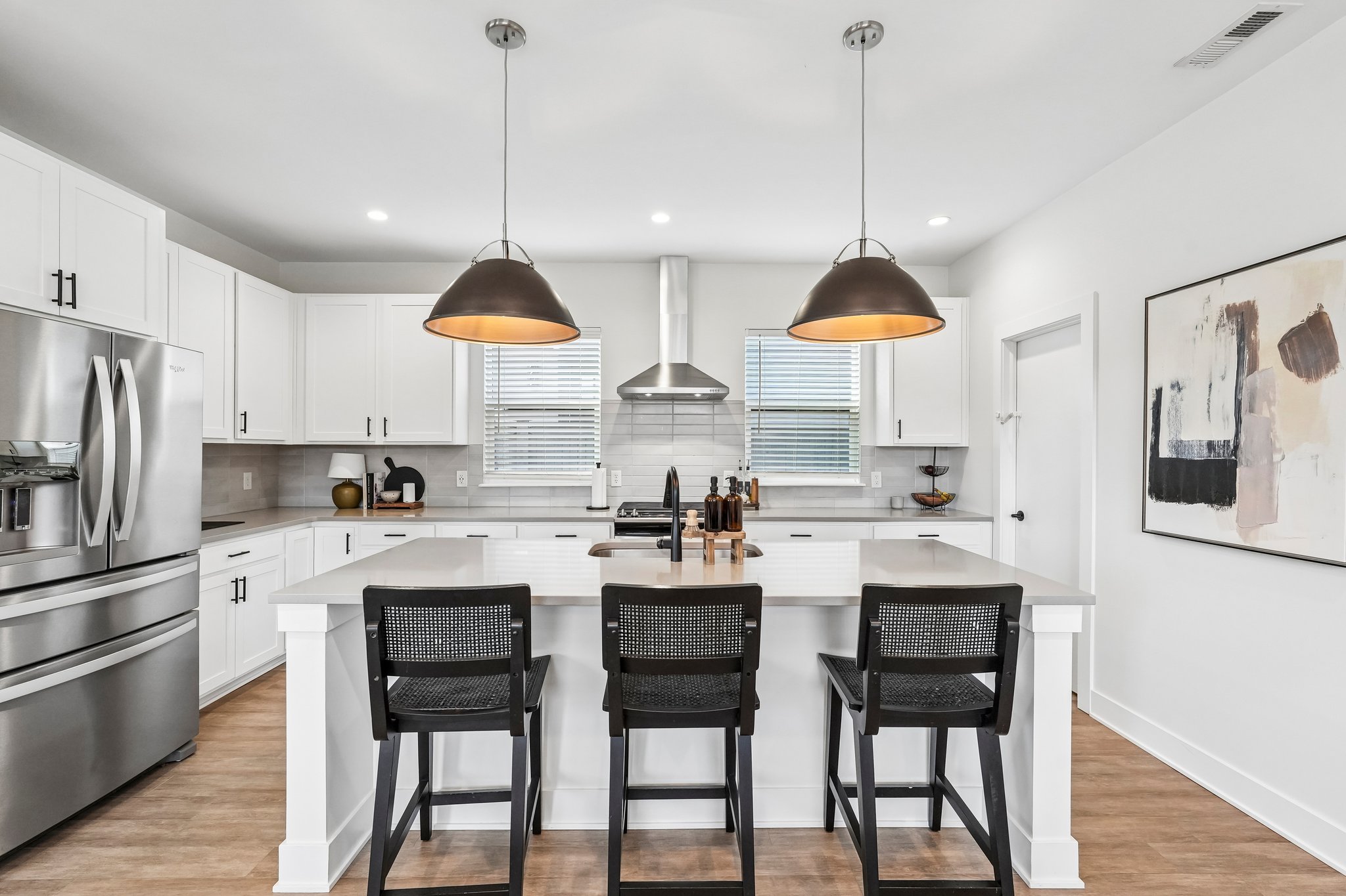 Macpherson Ave-S2204-022.jpg