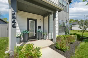 Macpherson Ave-S2204-006.jpg