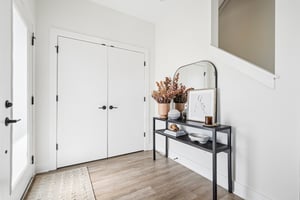 Macpherson Ave-S2204-008.jpg