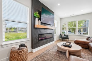 Macpherson Ave-S2204-011.jpg