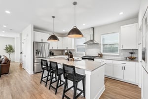 Macpherson Ave-S2204-020.jpg