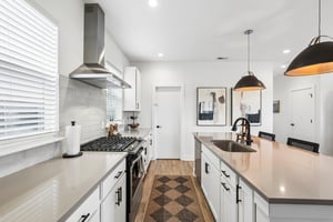 Macpherson Ave-S2204-023.jpg