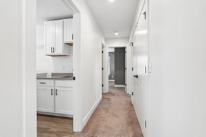 Macpherson Ave-S2204-025.jpg