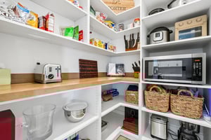 Macpherson Ave-S2204-026.jpg