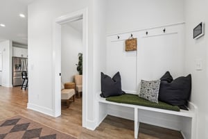 Macpherson Ave-S2204-027.jpg