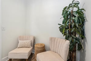 Macpherson Ave-S2204-029.jpg