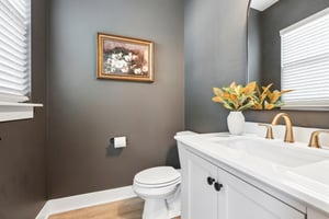 Macpherson Ave-S2204-030.jpg