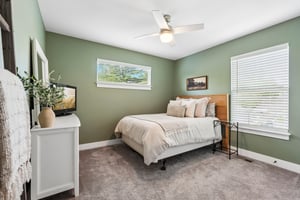 Macpherson Ave-S2204-032.jpg