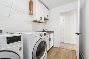 Macpherson Ave-S2204-039.jpg