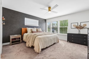 Macpherson Ave-S2204-040.jpg