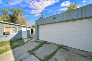  Photo 43